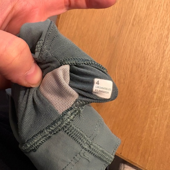 Lululemon Energy Longline Sports Bra - Picture 5 of 5